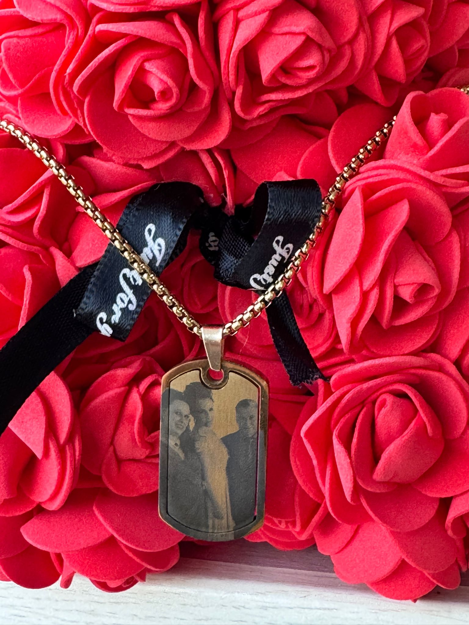 collar militar hombre